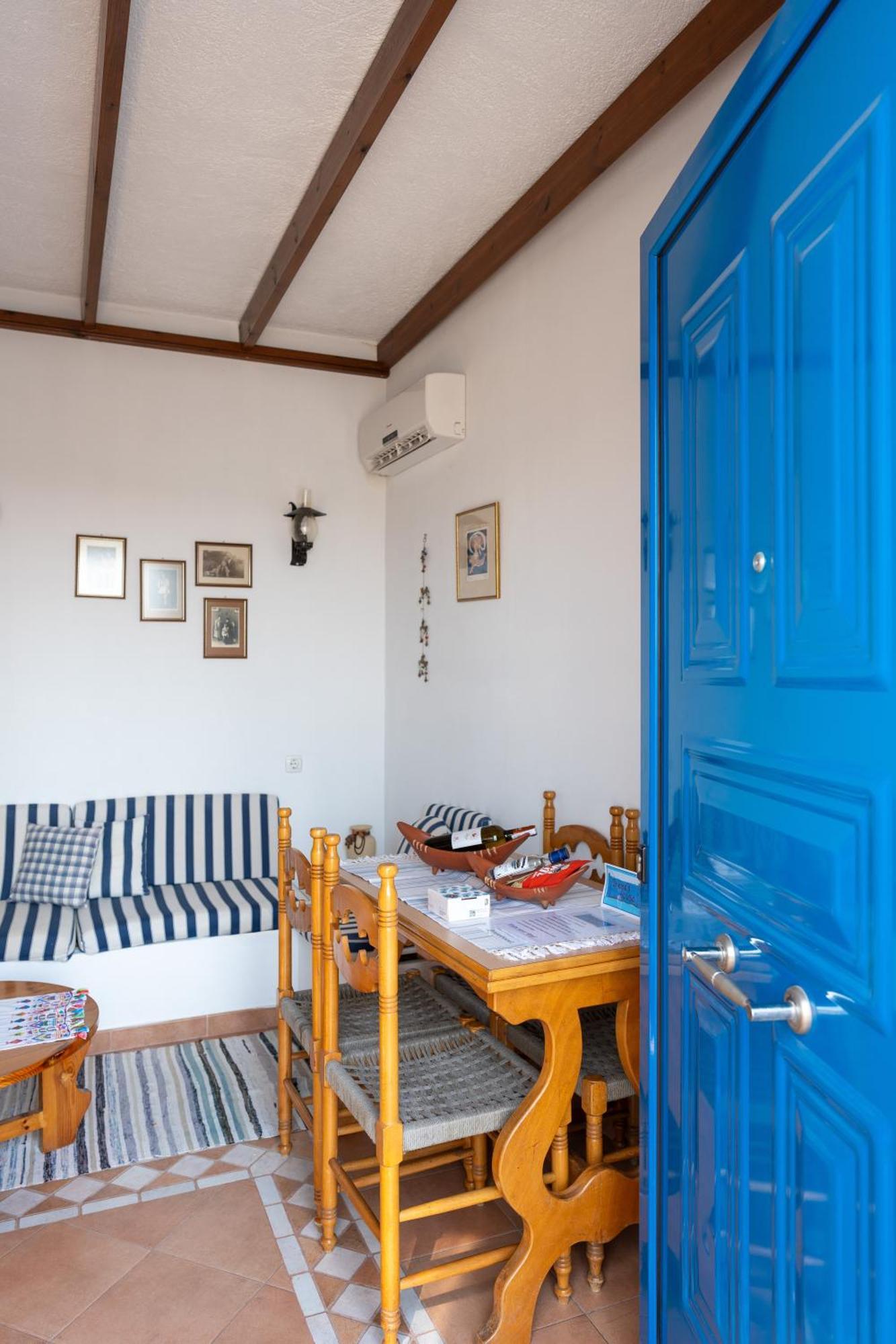 Penzion Irene'S House Lakhania Exteriér fotografie